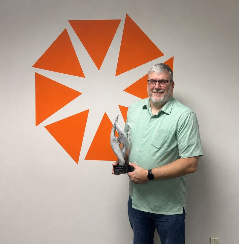 Jason Smith VTM Group Engineering & Technical Solutions with UALink recognition award